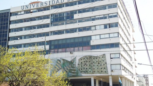 Denuncian la venta de títulos en la Universidad de Morón