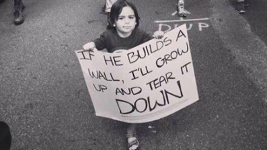 El mensaje de un nene contra el muro de Trump que se volvió viral