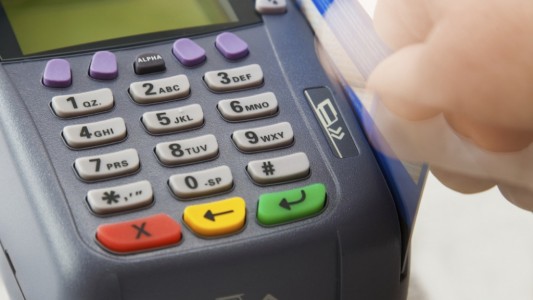 Fracasó en Diputados reunión para dictaminar sobre la baja de comisiones de tarjetas