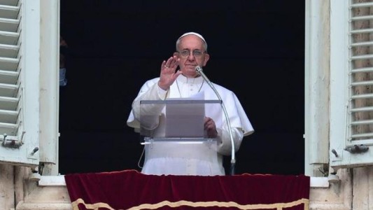 El papa Francisco llamó a "soportar pacientemente a las personas molestas"