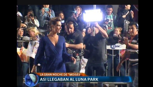 La "alfombra roja" de Moisés en el Luna Park