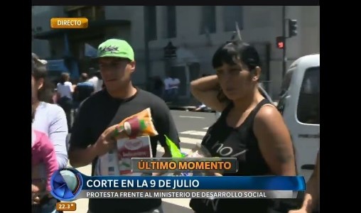 Corte en 9 de Julio para reclamar la actualización de planes sociales