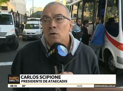 Transportistas de personas discapacitadas: "Nos tratan como los 'kelpers' de la discapacidad"