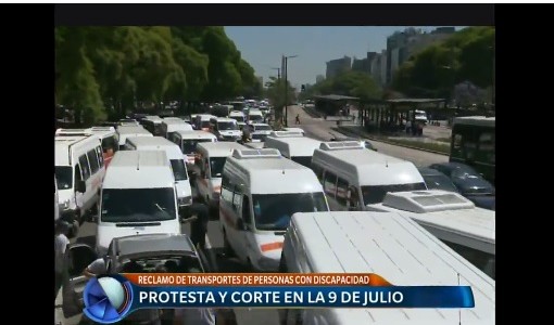 Corte y movilización del transporte de personas con discapacidad