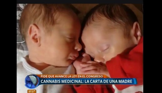 Carta de una madre para que aprueben el cannabis medicinal que ayuda a sus gemelos