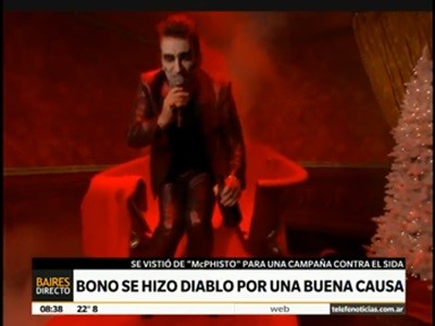Bono, vestido de diablo, por una buena causa