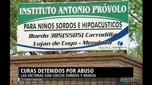 Detuvieron a dos curas acusados de abuso sexual en un internado para niños sordos