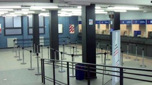 Bancos extranjeros no atenderán de 12 a 15