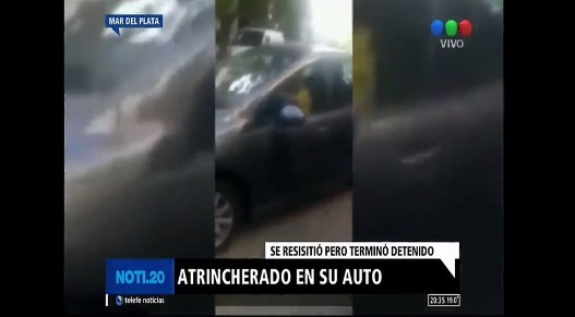 Mar del Plata: atrincherado en su auto