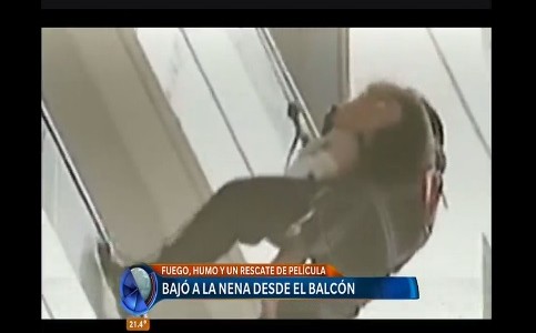 "Por el humo, decidimos bajarla por afuera": el testimonio del bombero héroe