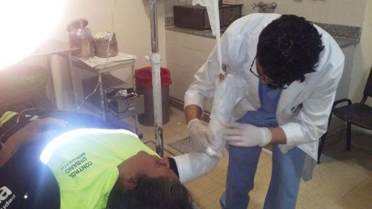 Le quebraron el brazo a una agente de control urbano durante una fiesta en La Plata Rugby