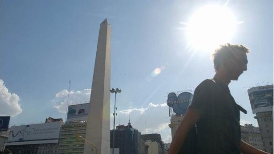 Lunes caluroso con tarde inestable