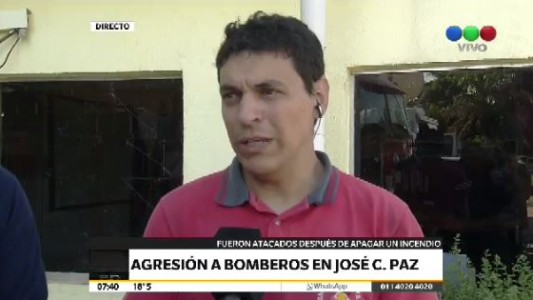 Atacaron a piedrazos bomberos que apagaban un incendio