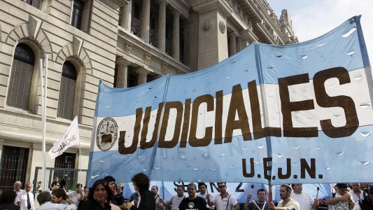 Bono de fin de año de hasta $9500 para empleados judiciales porteños y aumento salarial para jueces