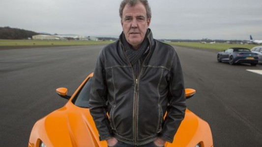 El polémico "saludo" de un conductor británico a la Argentina por Navidad