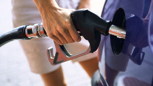 Aumentan los combustibles alrededor de un 8 por ciento