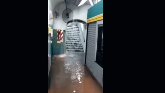 Diluvió en la Ciudad y se inundaron varias estaciones del subte