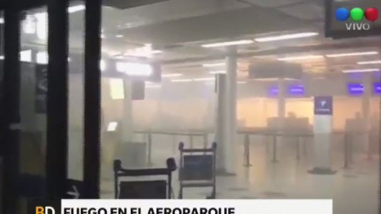 Evacuaron el aeroparque Jorge Newbery por un incendio en la terminal B