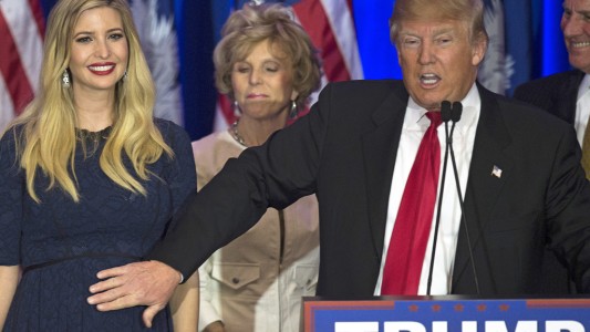El error de Trump en Twitter: quiso arrobar a su hija, le escribió a otra Ivanka y recibió una dura respuesta