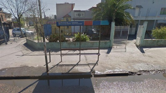 Mataron a una embarazada de 15 años en una parada de colectivo