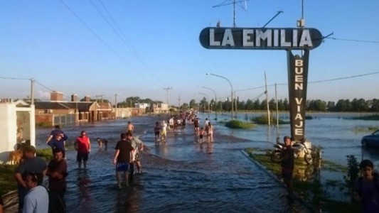 Inundaciones: Desplazaron al Secretario de Recursos Hídricos de Sanfa Fe