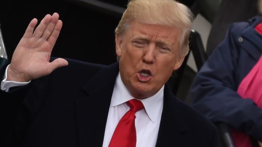 Donald Trump contestó con ironía a las multitudinarias marchas en su contra