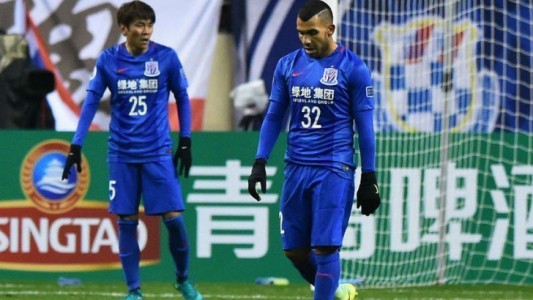 Mal debut para Tevez en China: derrota y eliminación