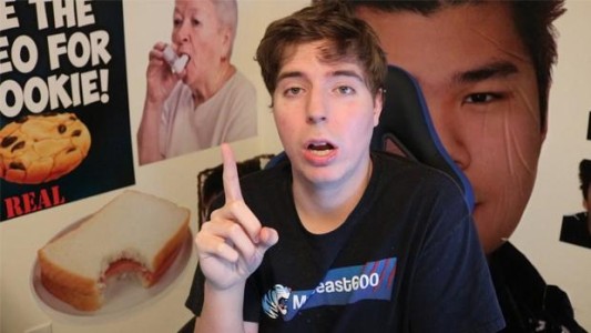 Youtuber se grabó contando hasta 100.000 y el video superó las 7 millones de reproducciones