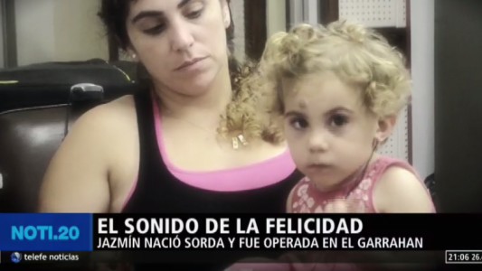 La emotiva historia de la nena que nació sorda y a los 3 años escuchó por primera vez