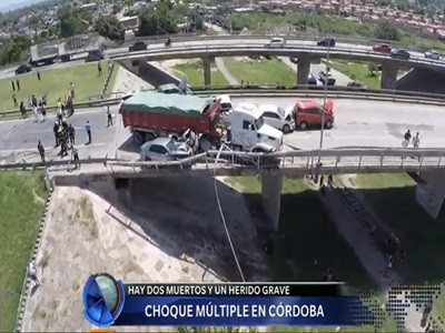 Dos muertos y un herido grave en un choque múltiple