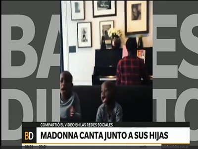 Madonna canta con sus hijas