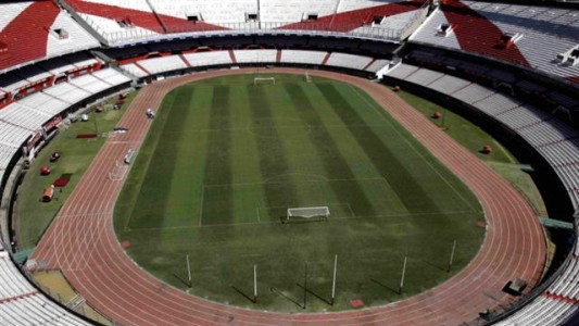 Anunciaron un paro de jugadores y peligra la vuelta del fútbol