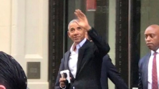 Obama reapareció en Nueva York y fue ovacionado por sus seguidores