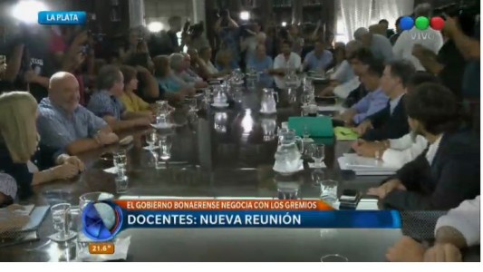 La propuesta de Vidal para los docentes si levantan el paro