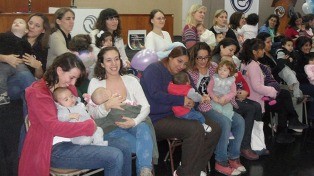 Maternidad: en qué consiste la "crianza en tribu"