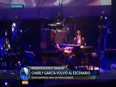 Show sorpresa de Charly García ante 385 personas