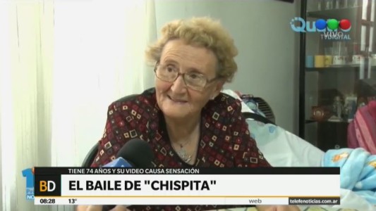 "Chispita", la enfermera jubilada que es viral por sus bailes