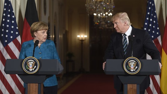 Trump: "La inmigración es un privilegio y no un derecho"