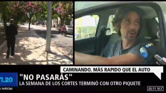 Piquetes en la ciudad: ¿qué es más rápido caminar o el auto?