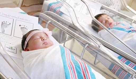 Se reedita la la historia de "Romeo y Julieta": nacieron casi al mismo tiempo en una clínica de Estados Unidos