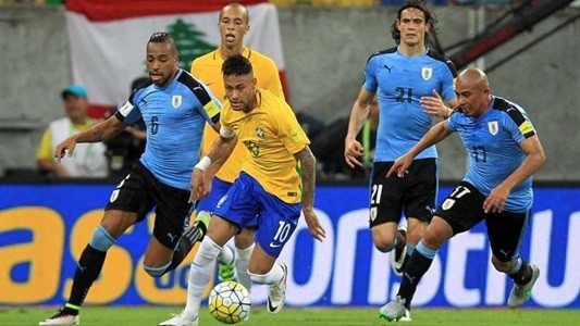 Brasil no afloja: venció a Uruguay en el Centenario por 4 a 1