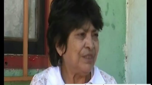 Una jubilada intentó llevarse comida de un supermercado sin pagar: llegó la policía y le pagó la cuenta