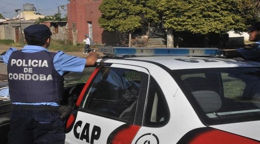 Brutal golpiza a un jubilado para asaltarlo mientras miraba a al Selección