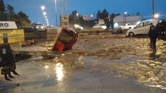 Devastadoras imágenes de las inundaciones en Comodoro Rivadavia