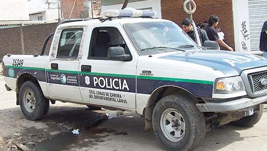 Balearon a un joven para robarle el auto en Banfield