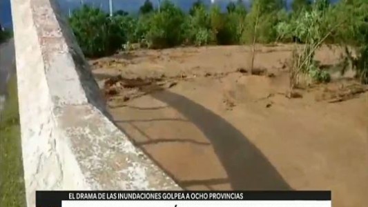 Miles de evacuados por las inundaciones