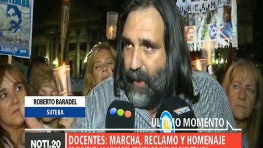 Docentes: marcha, reclamo y homenaje