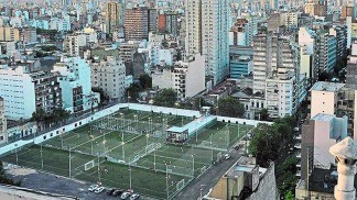 Crearán un espacio verde en Balvanera en el lugar en el que iban a levantar un microestadio