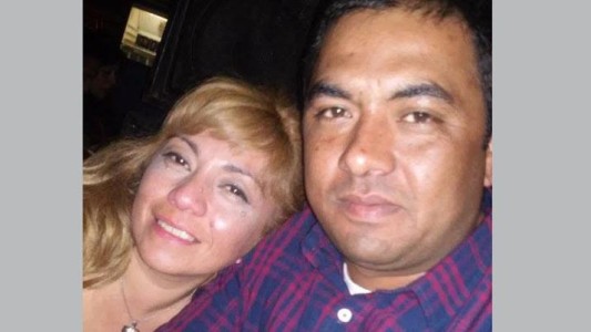 Una maestra fue asesinada a puñaladas frente a sus hijos y detuvieron a su ex pareja