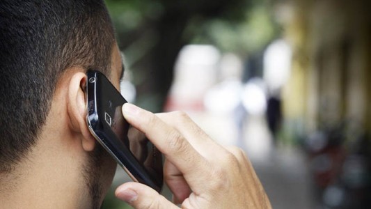 Justicia italiana vincula tumor con uso de teléfono y resarce a un trabajador